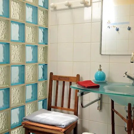 Le Relais De St Martin Bed & Breakfast *