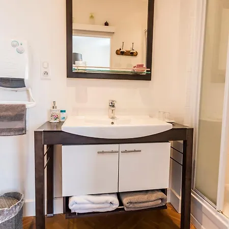 Le Relais De St Martin לינה וארוחת בוקר